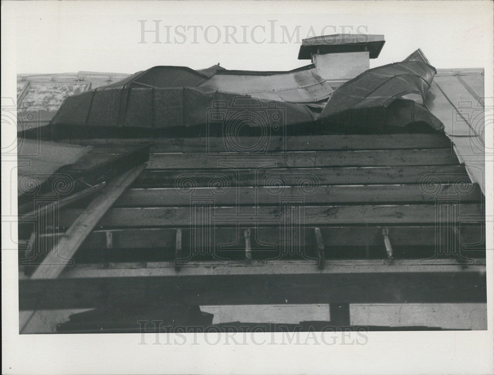 1968 Press Photo Roofs Damaged Clearwater Florida Storm - Historic Images