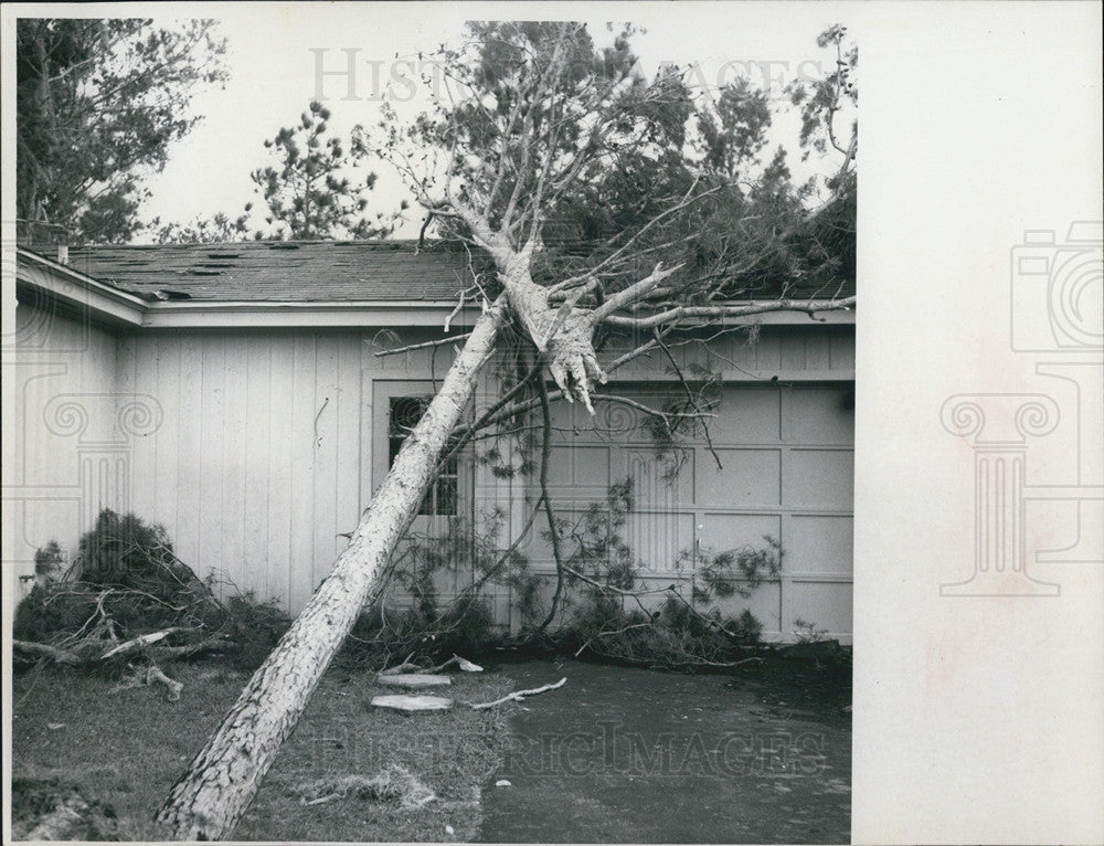 1968 Press Photo Damage Spanish Trails Florida Tornado - Historic Images