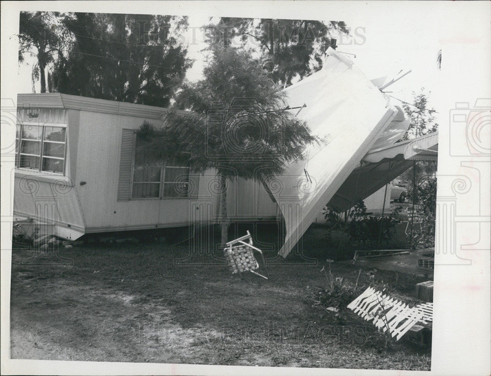 1967 Press Photo House Largo Florida Roof Damaged Tornado - Historic Images