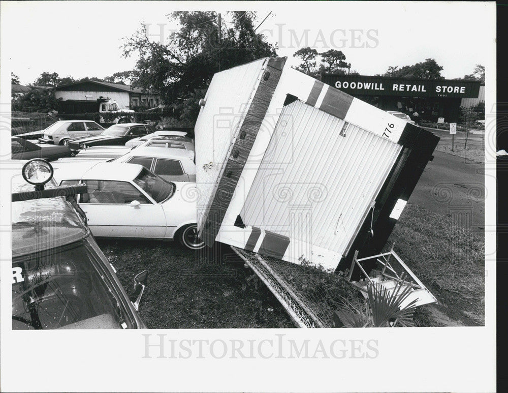 1987 Press Photo Goodwill Retail Store Trailer Knocked Over During Tornado - Historic Images