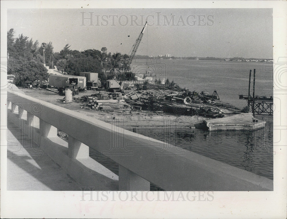 1972 Press Photo Construction Of Bridge - Historic Images