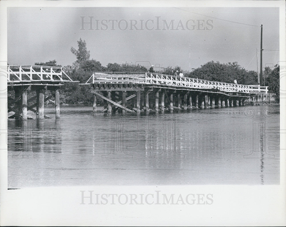 1970 Press Photo Weedon Island bridge closed. - Historic Images