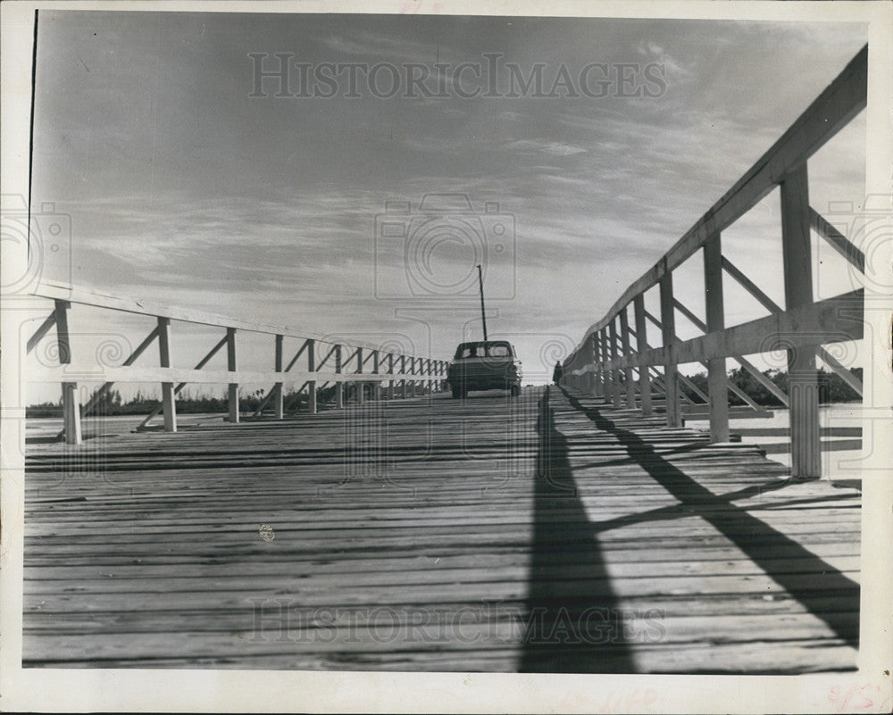 1967 Press Photo Weedon Island Bridge, Old Wooden Bridge in Florida, Now Closed - Historic Images