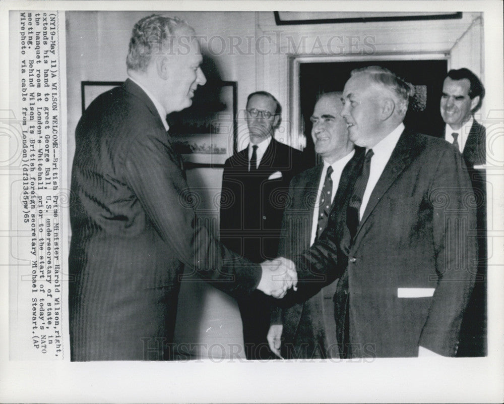 1965 Press Photo Harold Wilson meets with George Ball at London&#39;s Whitehall. - Historic Images