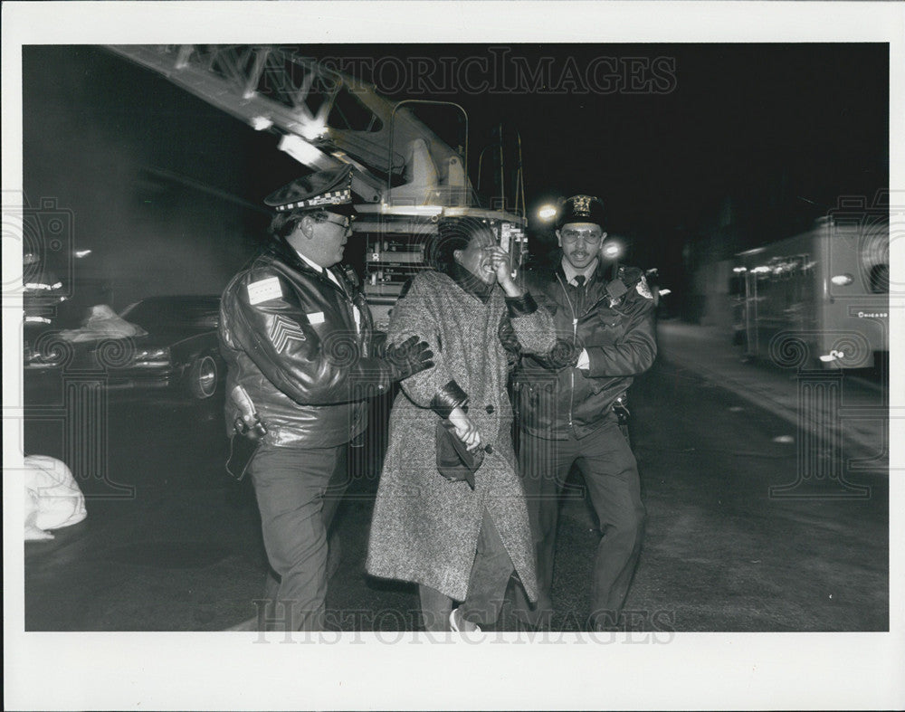 1989 Press Photo Woman Child Killed South Side Fire Two-Story Home Chicago - Historic Images