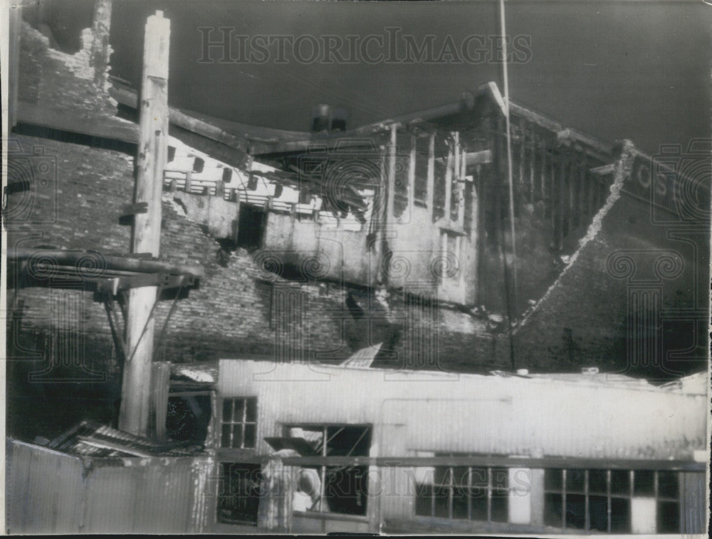 1946 Press Photo Seattle, WA earthquake topples Wall at Frye packing plant. - Historic Images