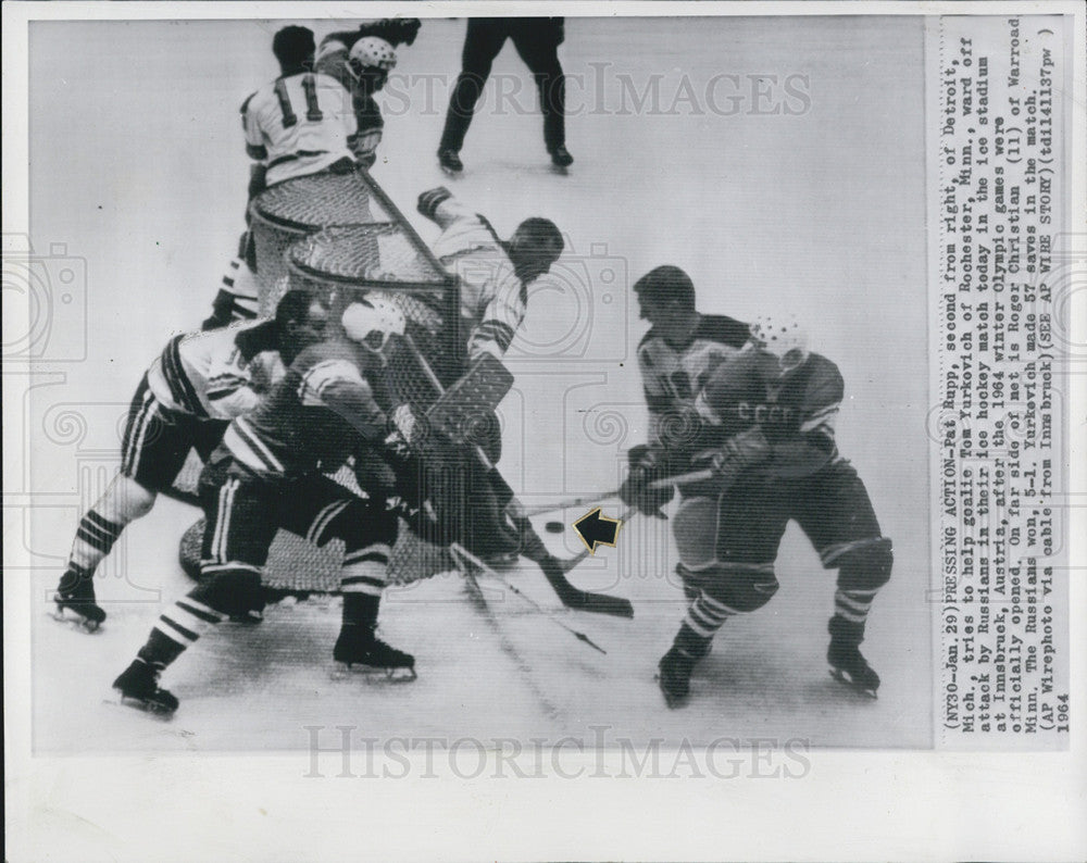 1964 Press Photo Winter Olympic 1964,Hockey Game between Detroit and Russia. - Historic Images