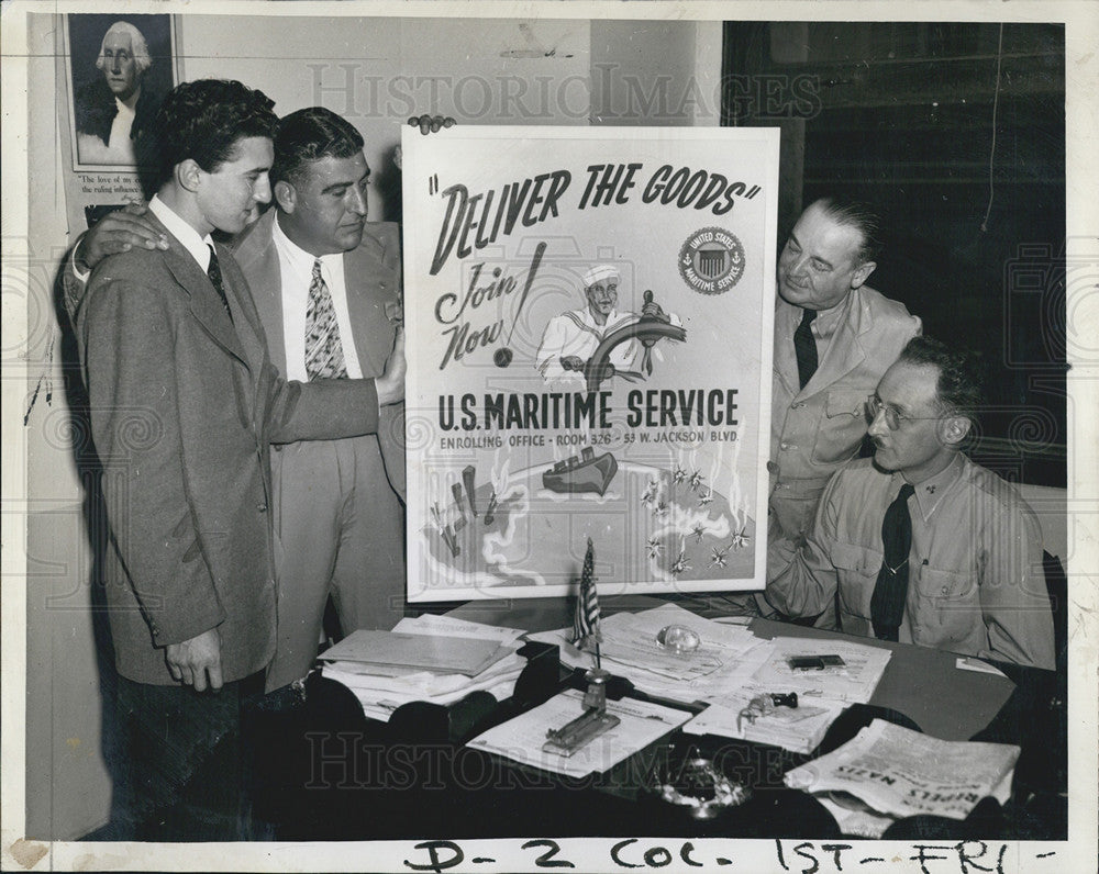 1942 Press Photo Eedgar Aberman &amp; David Bender Present Navy Recruitment Poster - Historic Images