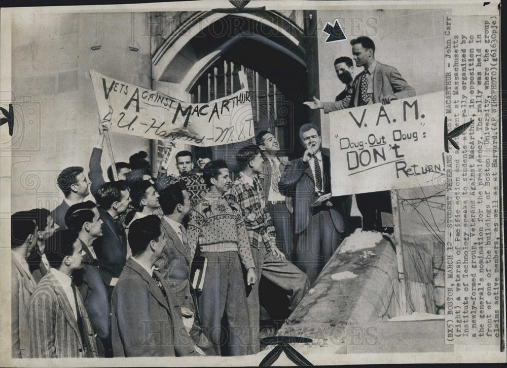 1948 Press Photo John Carr speaks at Veterans Against MacArthur rally - Historic Images