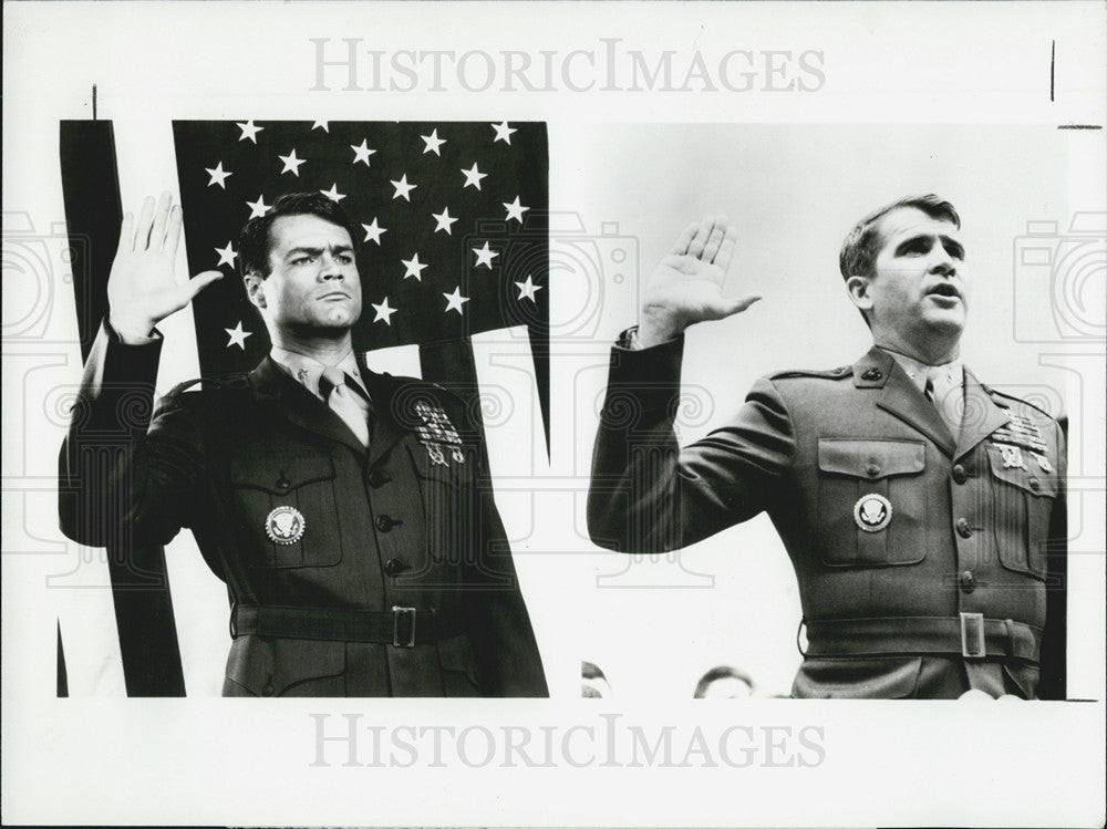 1989 Press Photo Cuts And Glory The Rise And Fall Of Oliver North David Keith - Historic Images