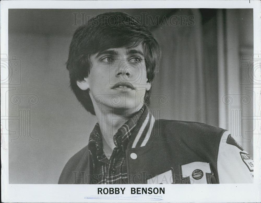 1977 Press Photo Singer Robby Benson - Historic Images