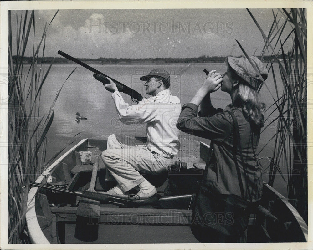 1961 Press Photo Dick Staub, Jackie Swenningsen, Florida Duck Hunting - Historic Images