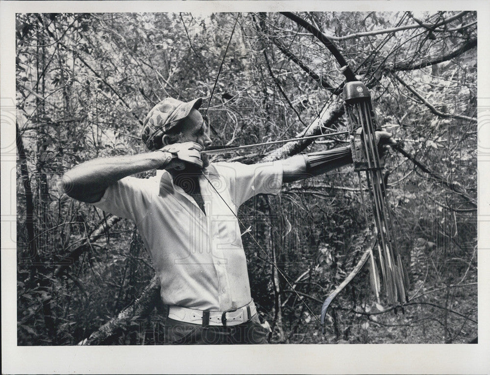 1975 Press Photo The FL Bow Hunters Council sponsors a target shoot. - Historic Images