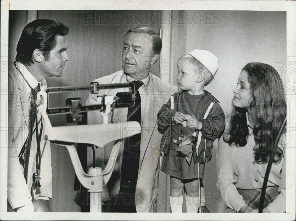 1971 Press Photo Robert Young, James Brolin, Belinda Montgomery, Marcus Welby MD - Historic Images