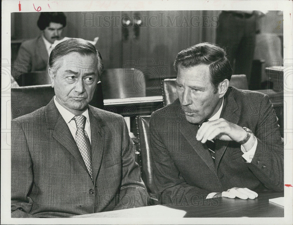 1971 Press Photo Robert Young As Marcus Welby In &quot;Marcus Welby MD&quot; On ABC - Historic Images