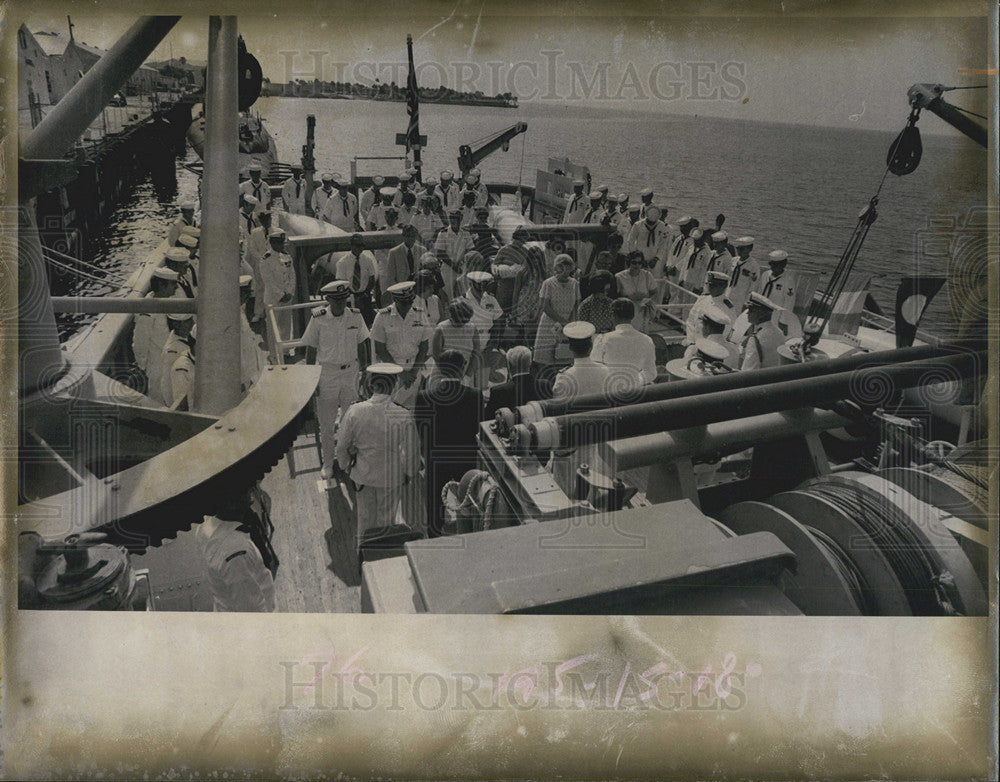 1972 Press Photo Change of Command Ceremonies Lt Wendell Collins New Ship Commdr - Historic Images