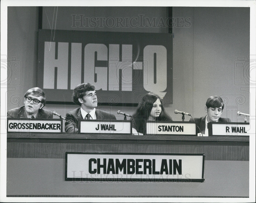 1971 Press Photo High-Q Quiz Show Bill Grossenbacker Jeff Wahl Gaea Stanton - Historic Images