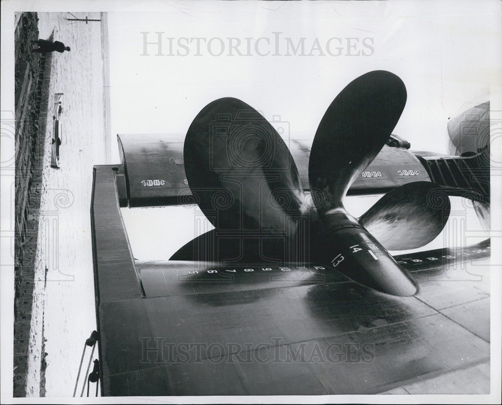 1955 Press Photo Tanker Screw Ship Spyros Niarchos Propeller - Historic Images