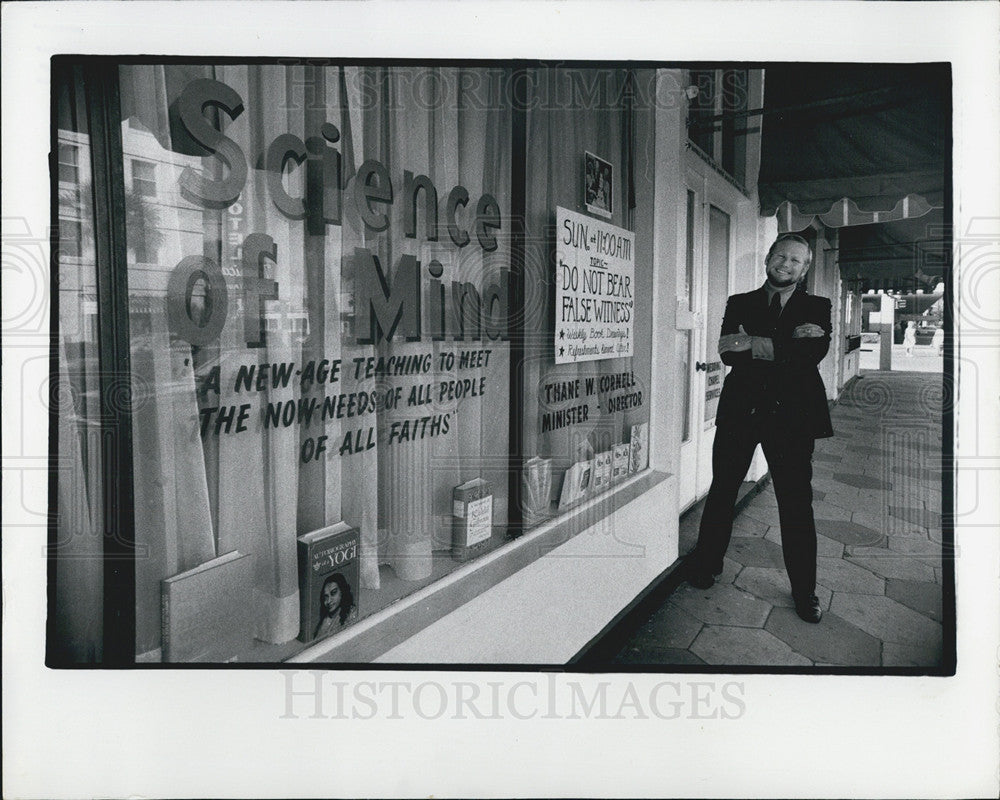 1973 Press Photo Rev Thane Cornell - Historic Images