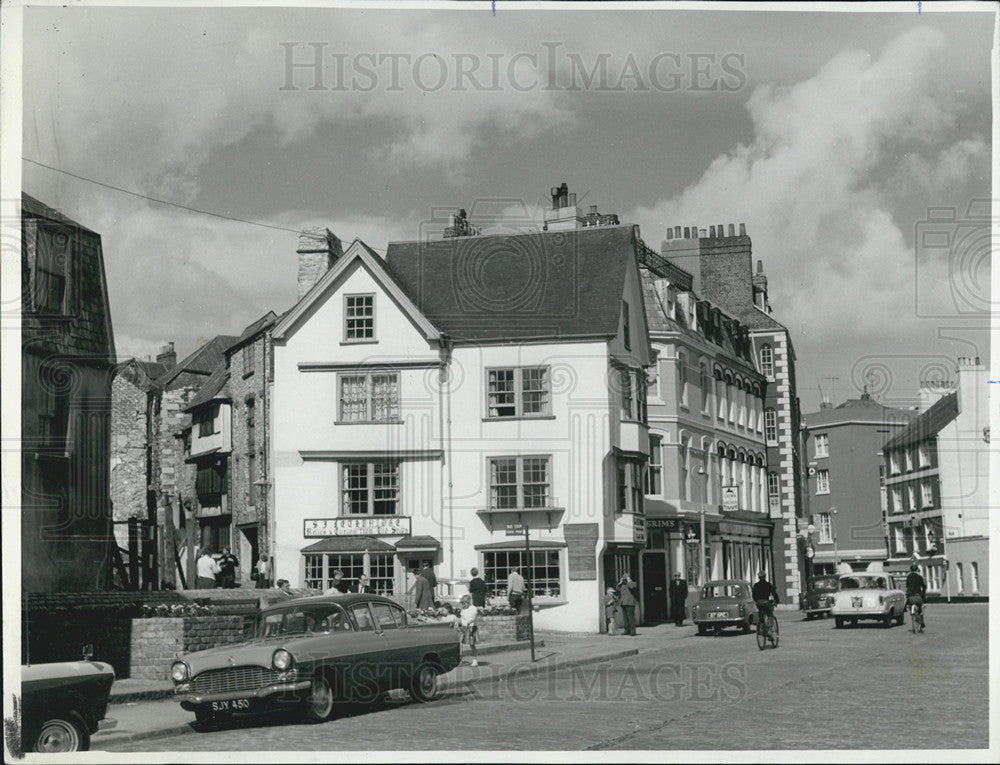 1969 Press Photo Marker at this Building with the Names of Those on the Mayflowe - Historic Images