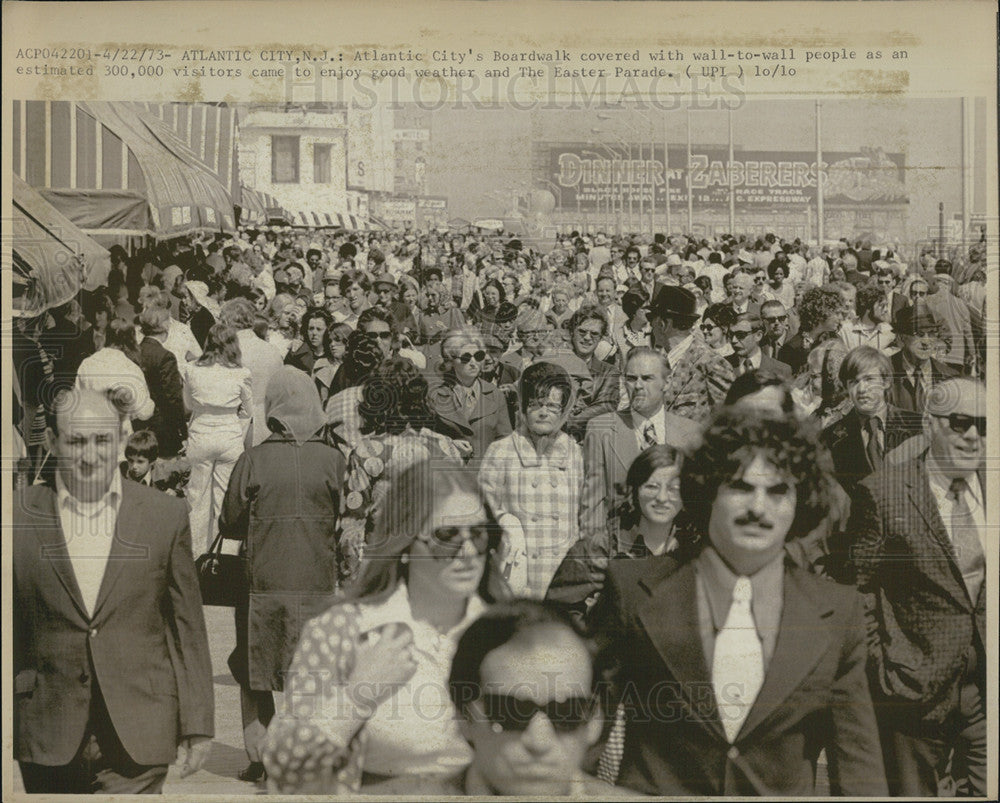 1973 Press Photo Atlantic City NJ Enjoys 300,000 Visitors - Historic Images