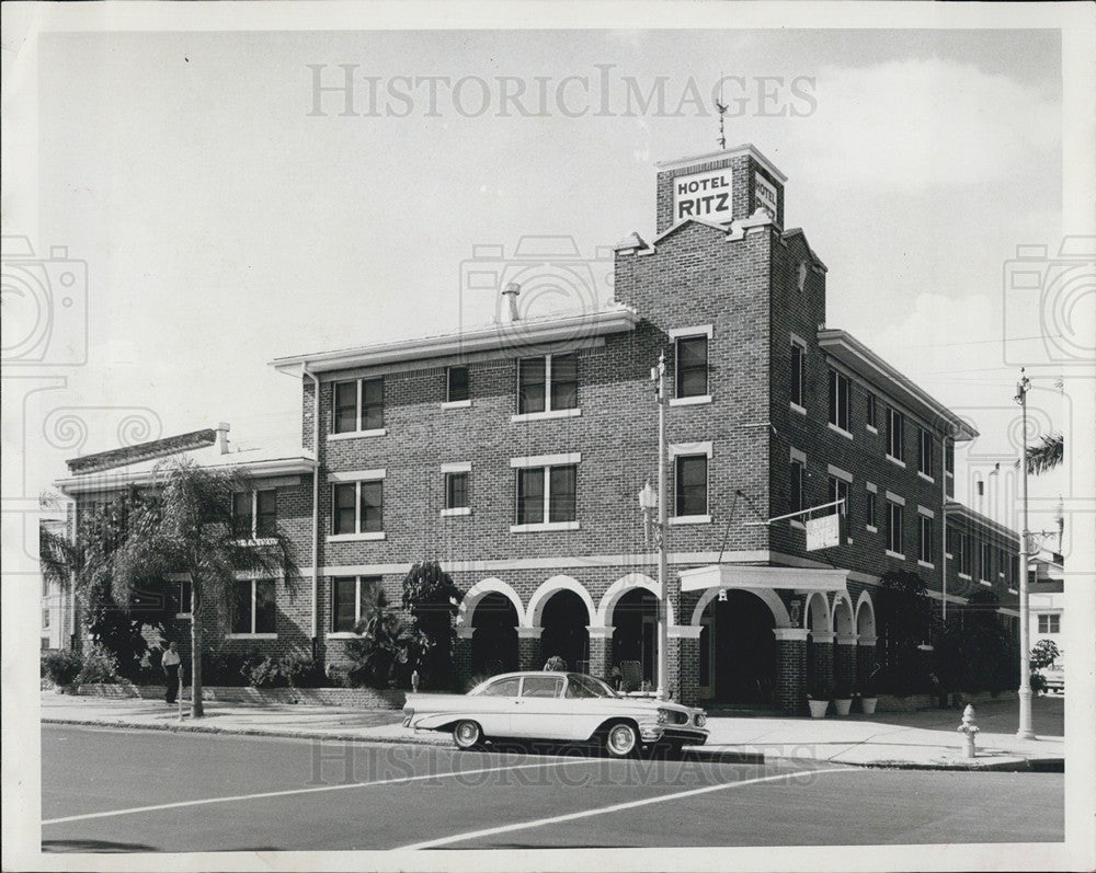 1960 Press Photo Drawing Of New Look For Ritz Hotel - Historic Images