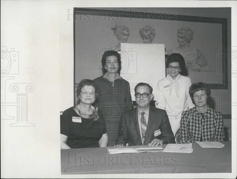 1969 Press Photo Clearwater Institute Welfare Workers Mildred Martin Lora Pine - Historic Images