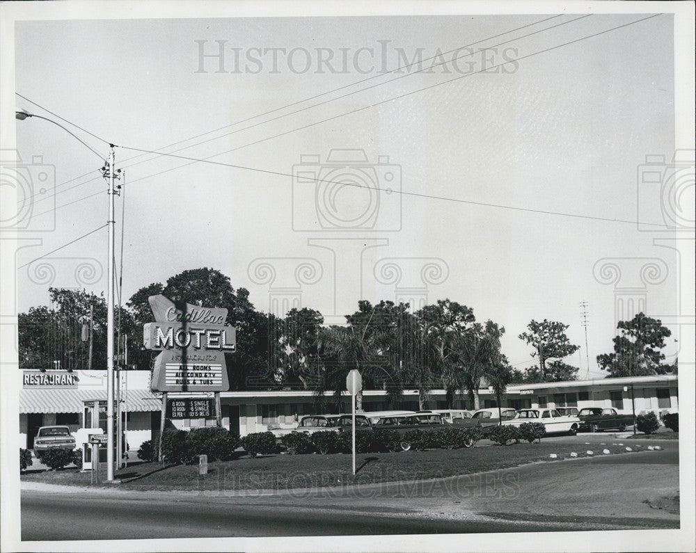 1964 Press Photo Cadillac Motel St. Petersburg - Historic Images