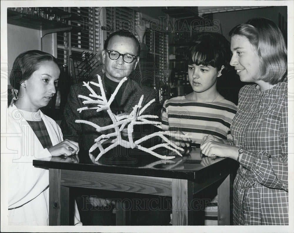 Press Photo Doctor James Jones Associate Professor Oceanography Florida State - Historic Images