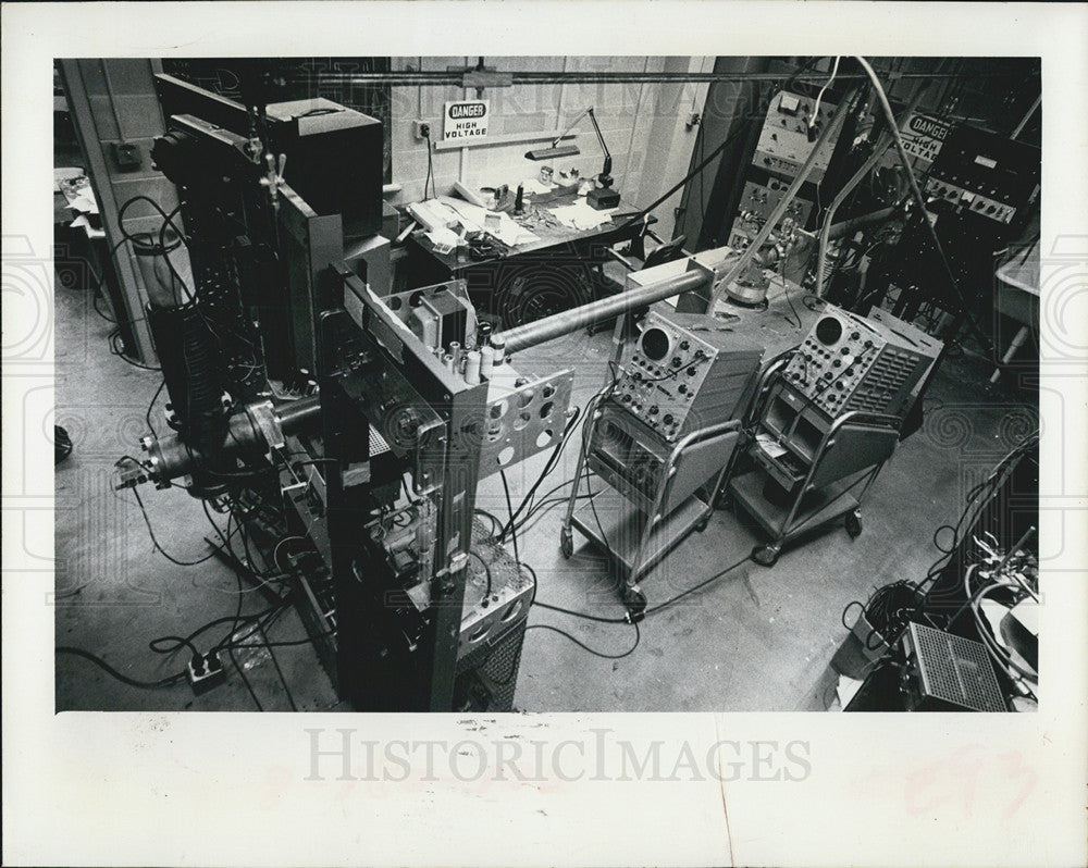 1972 Press Photo Neutron Particle Accelerator Florida State University - Historic Images