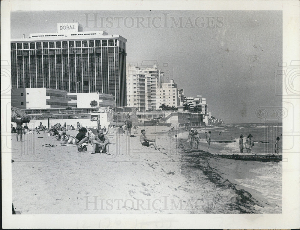 1975 Press Photo Doral Hotel Miami Beach Florida - Historic Images