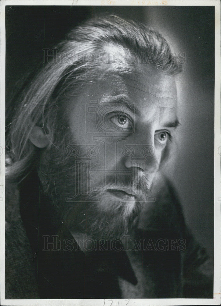 1975 Press Photo Actor Donald Sutherland - Historic Images