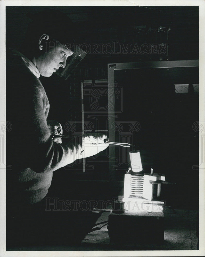 1968 Press Photo Florida State University Engineering Science Grad. Kinzy Jones - Historic Images