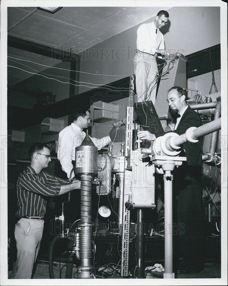 1964 Press Photo Florida State University Nuclear Science Department - Historic Images