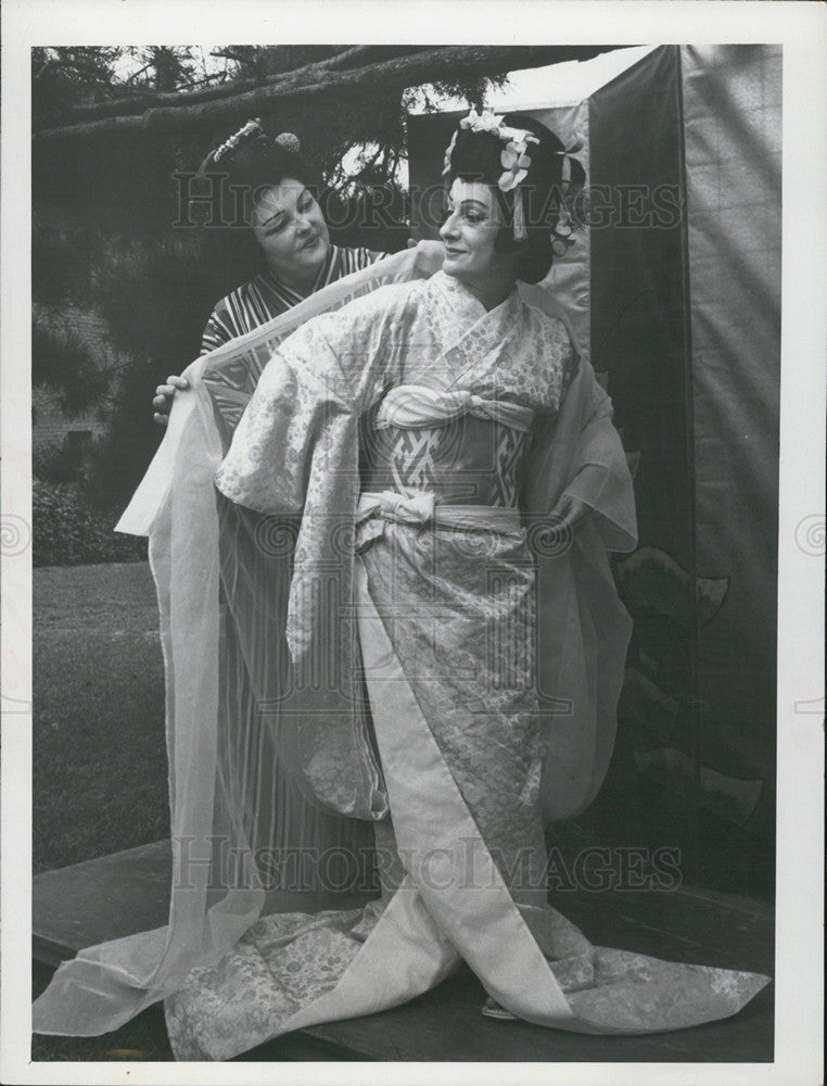 1971 Press Photo A new version of Madame Butterfly performed by Japanese Kabuki - Historic Images