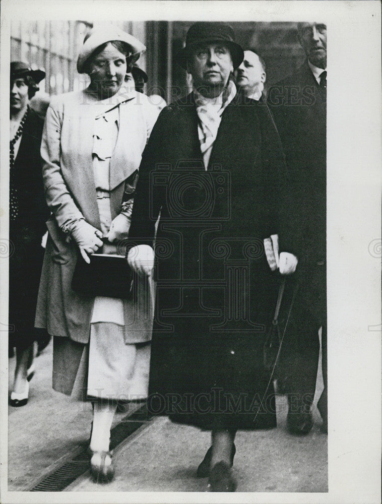 1935 Press Photo Queen Wilhlemina of holland princess Juliana - Historic Images