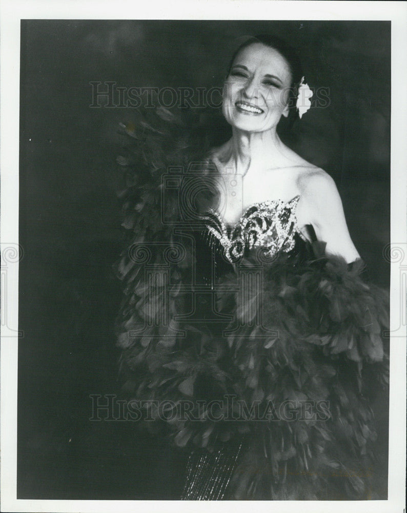 1994 Press Photo Singer and actress Julie Wilson - Historic Images