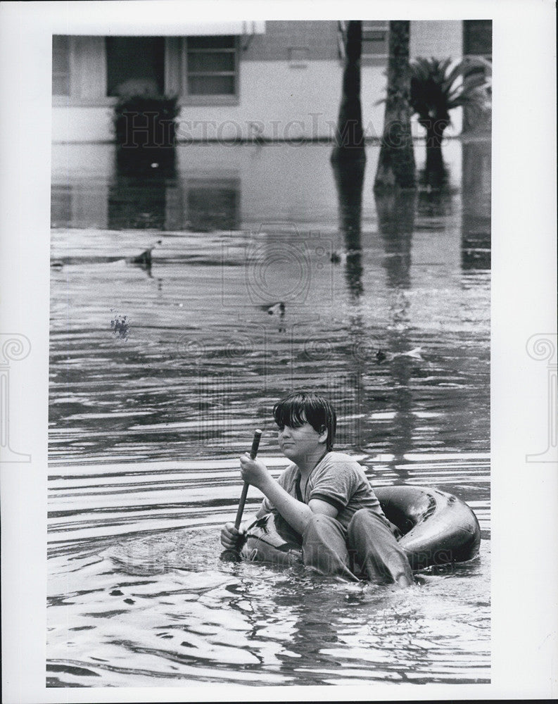 1982 Press Photo Floods St. Petersburg Florida - Historic Images