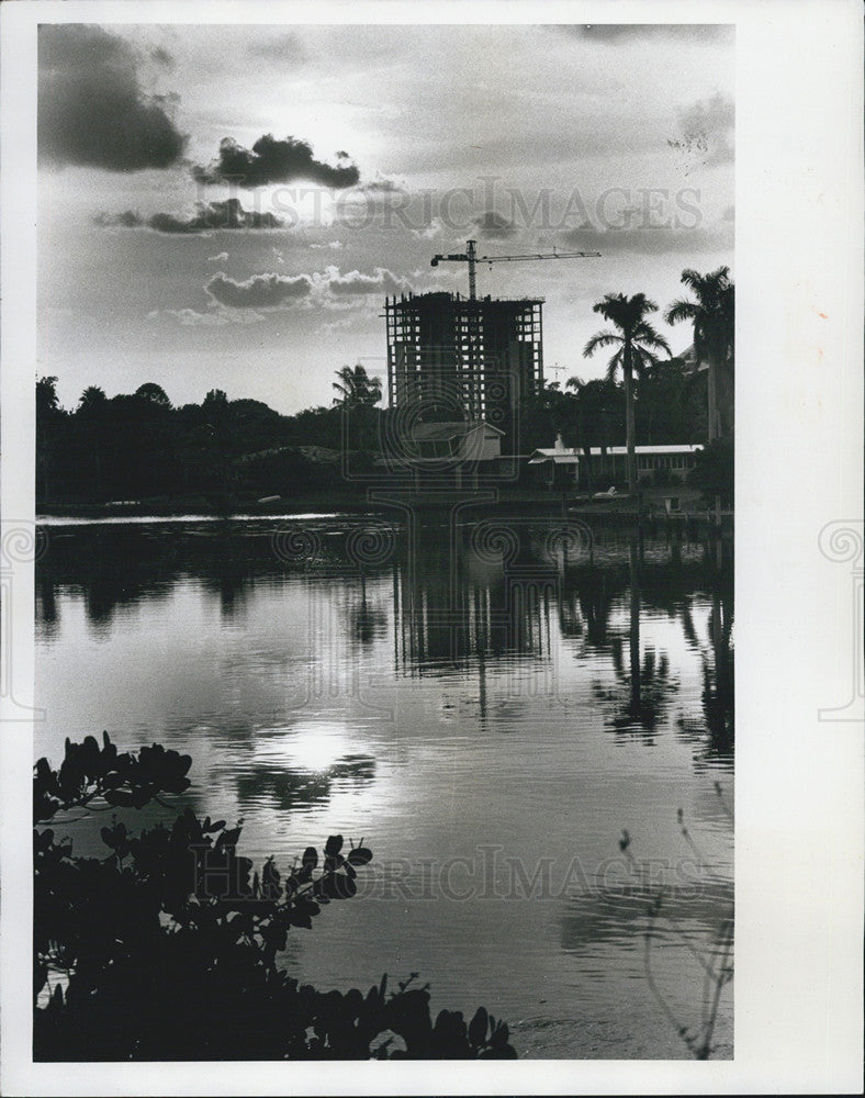 Press Photo Construction going on in Sarasota - Historic Images