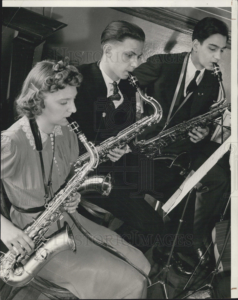 1939 Press Photo All-Chicago Public High School Music Festival saxophone trio - Historic Images