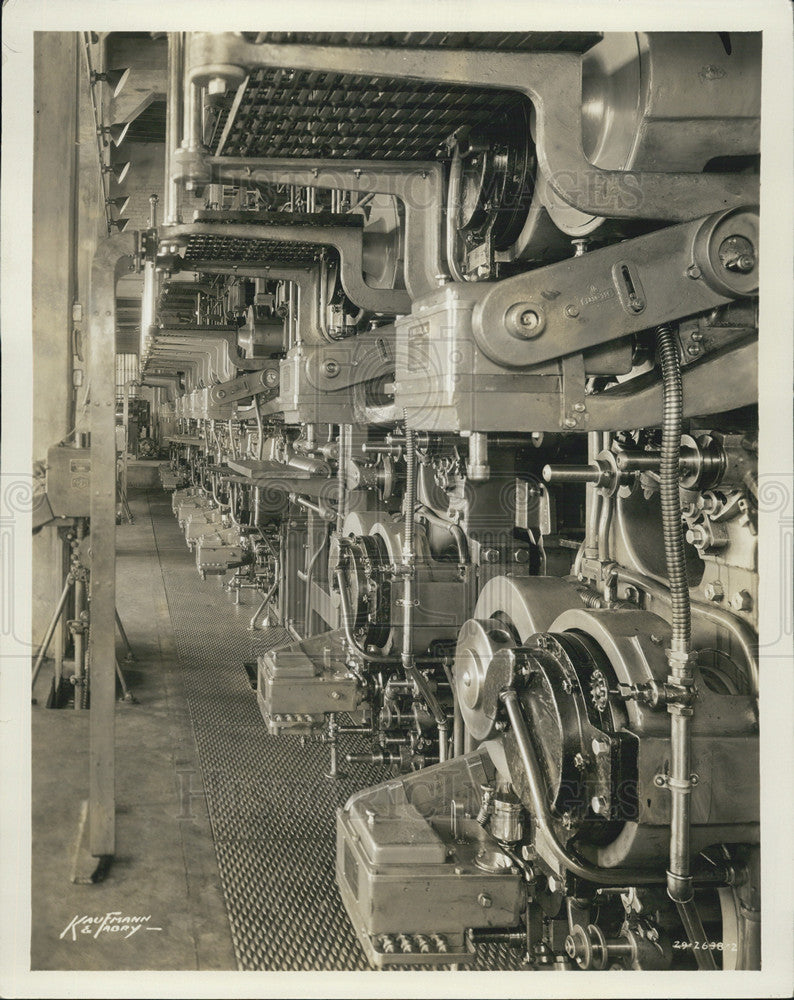 Press Photo Printing Press machines - Historic Images