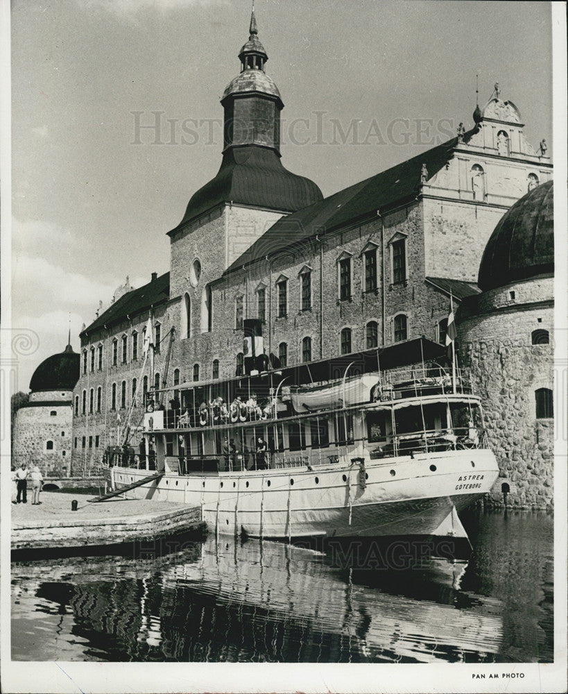 1981 Press Photo Gota Canal Boat Cruise/Sweden/Vasa Castle - Historic Images