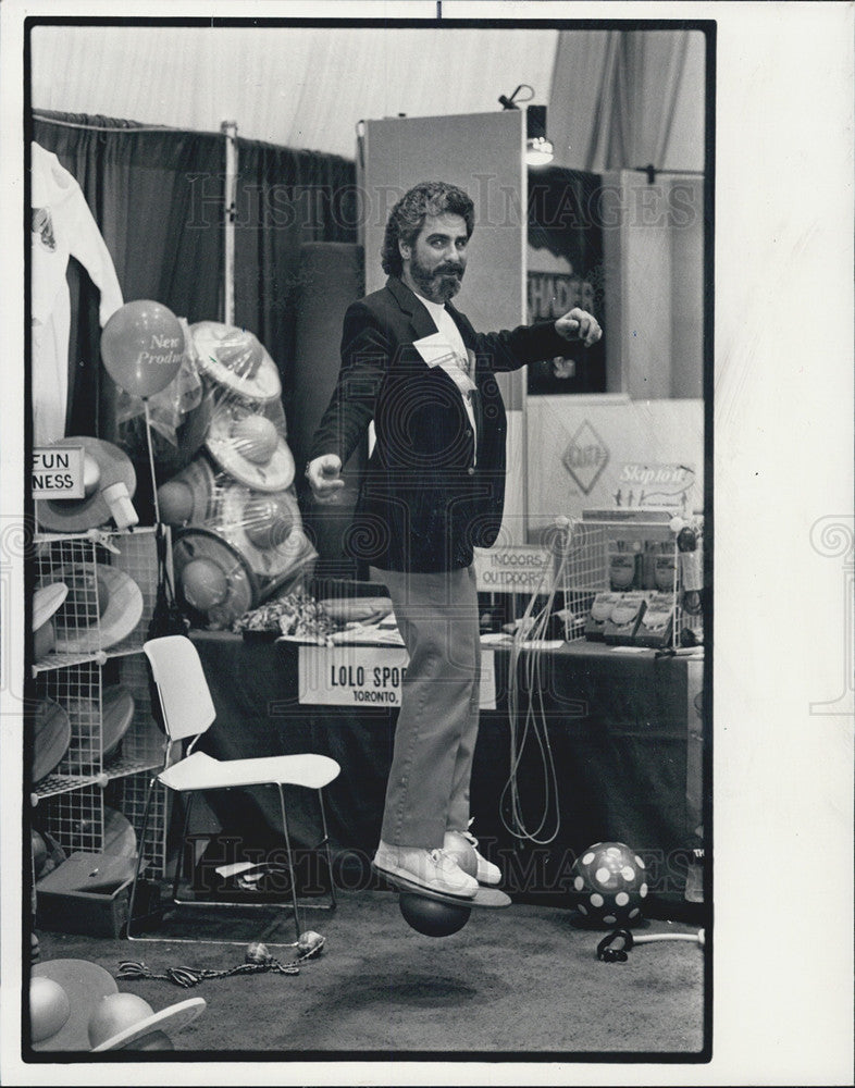 1986 Press Photo Rick Davis/Lolo Sports/Lolobal/National Sporting Goods Assoc. - Historic Images