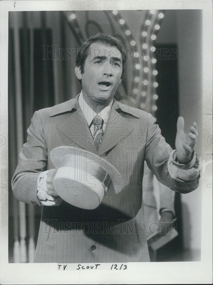 1969 Press Photo Gregory Peck on Jack Benny;s show New Look - Historic Images