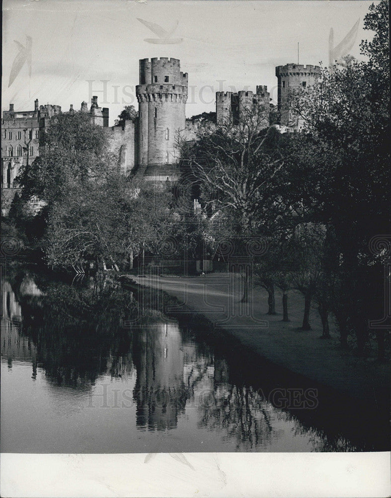 1954 Press Photo Medieval Warwick Castle In Warwickshire, England On River Avon - Historic Images