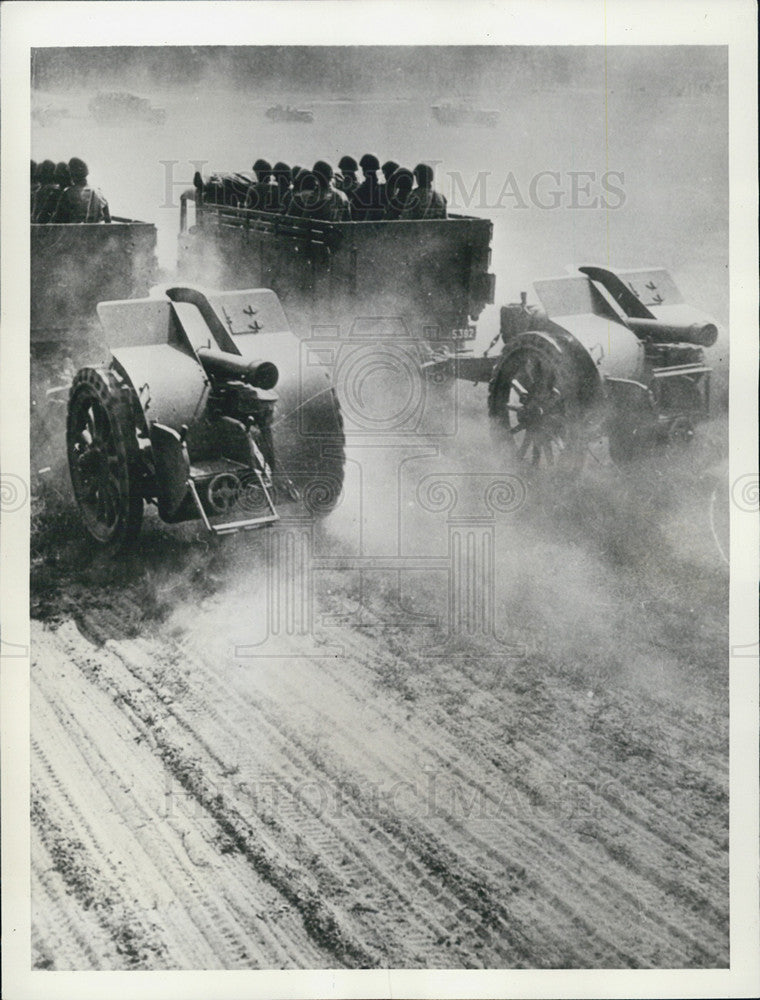 Press Photo czeck Artillery - Historic Images