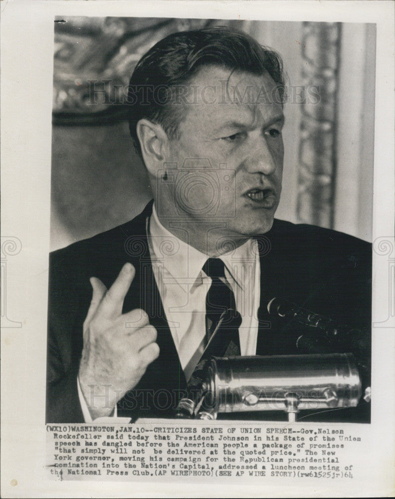 1964 Press Photo Governor Nelson Rockefeller Addressing Luncheon National Press - Historic Images