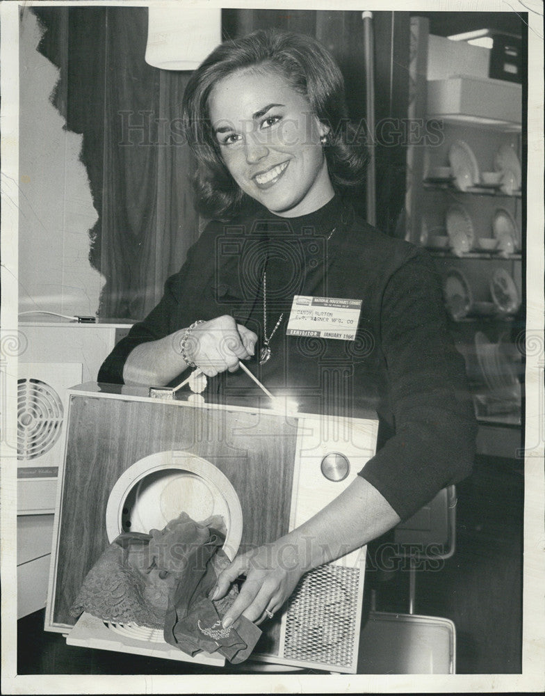 1966 Press Photo portable electric clothes dryer Candy Burton Housewares - Historic Images