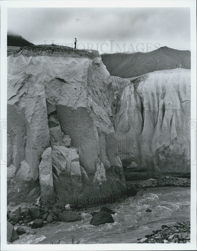 1981 Press Photo Alaska&#39;s Valley of the Thousand Smokes. - Historic Images