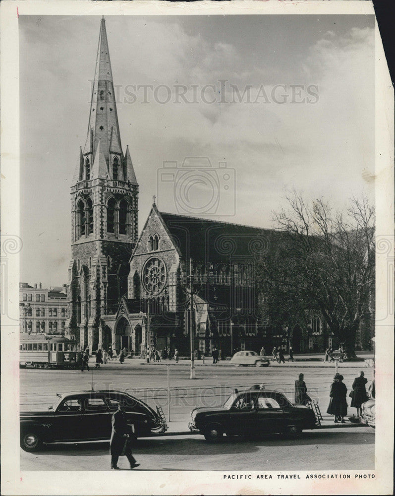 Press Photo  Cathedral Square in Christ Church New Zealand - Historic Images